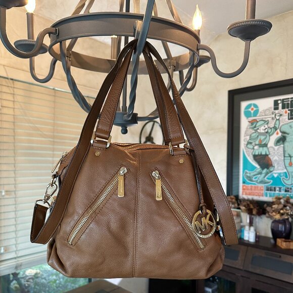 Michael Kors Brown Pebbled Leather Two Way Shoulder Crossbody Slouchy Bag, Fair - Picture 1 of 15